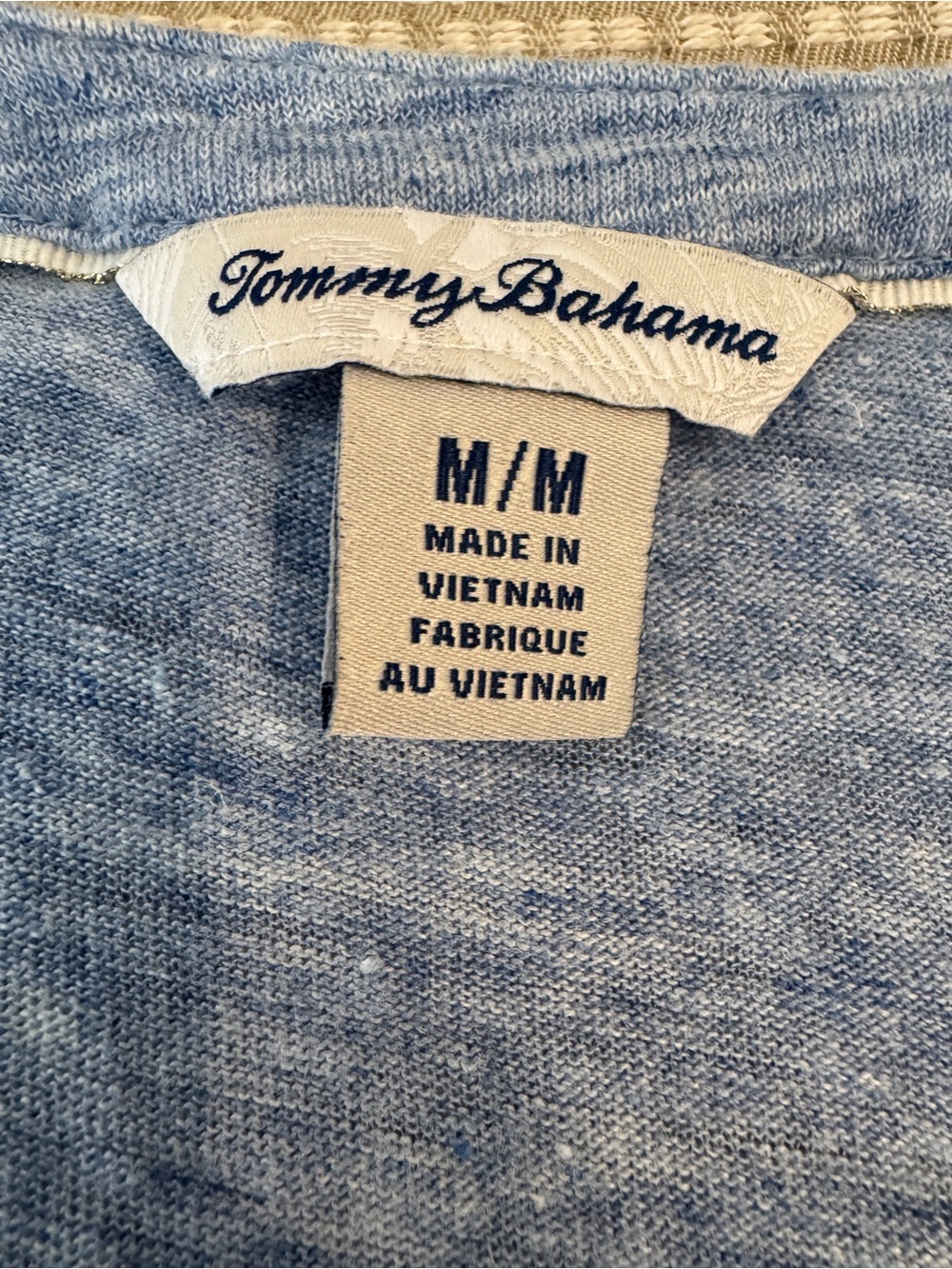 LA Dodgers Logo Tommy Bahama Heathered Light Blue Tie Front Blouse - Picture 3 of 4